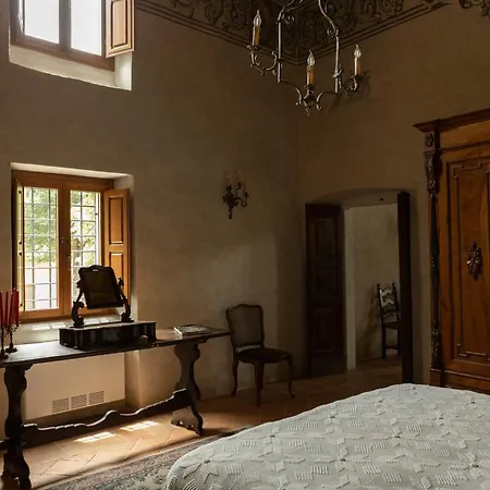 Palazzo Pirro Dimora Storica 住宿加早餐酒店 4*