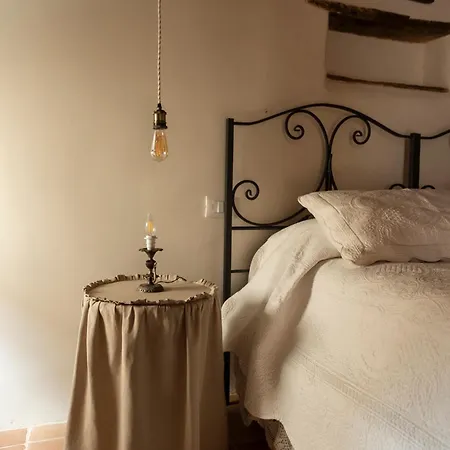 Palazzo Pirro Dimora Storica 4*