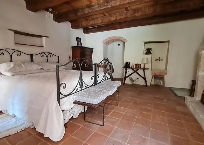 Palazzo Pirro Dimora Storica 4*