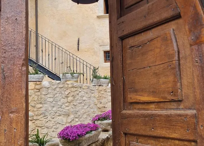 Palazzo Pirro Dimora Storica Bed & Breakfast 4*