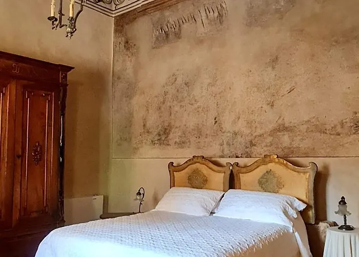 Palazzo Pirro Dimora Storica 4* Acciano