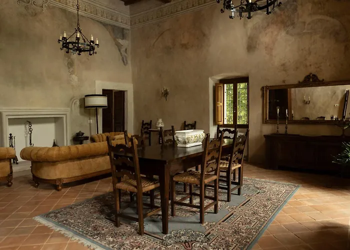 Palazzo Pirro Dimora Storica