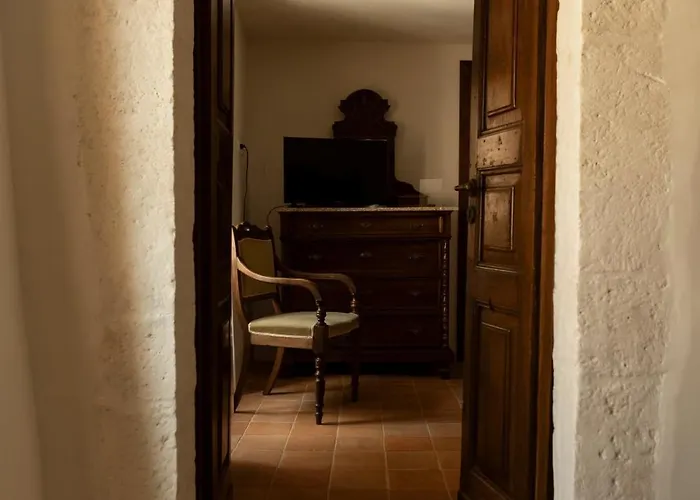 Palazzo Pirro Dimora Storica B&B Acciano